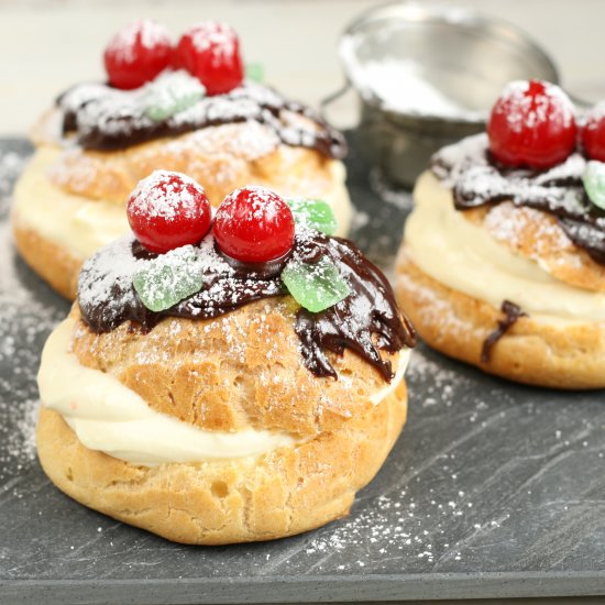 Old Fashioned Cream Puffs