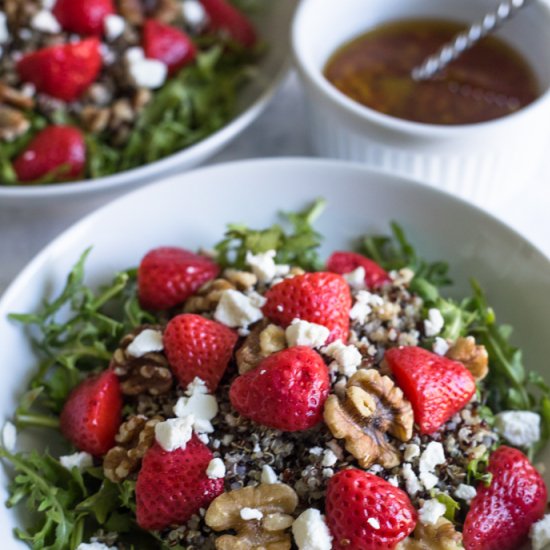 Quick Pickled Strawberry Salad