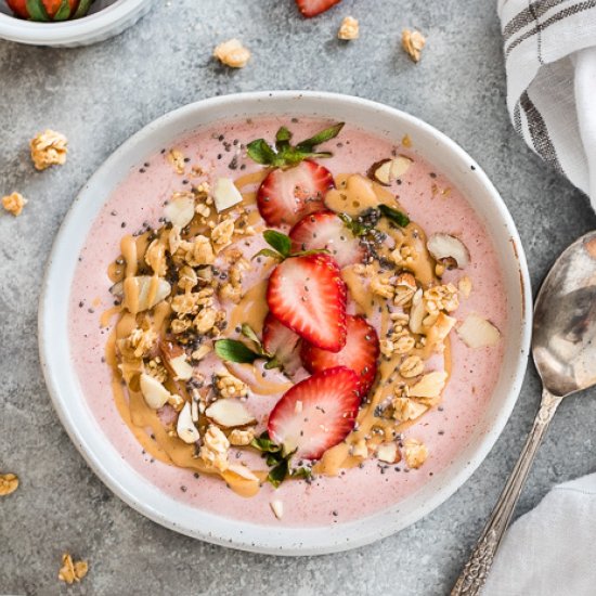 Strawberry PB Swirl Smoothie Bowls