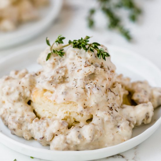 Simple Biscuits and Gravy