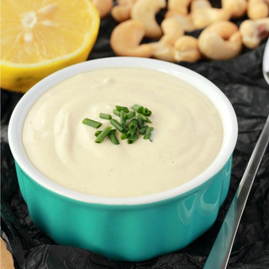 Simple Vegan Cashew Cream