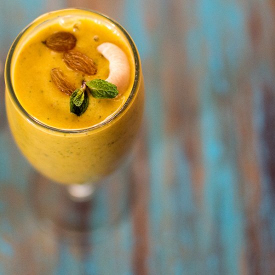 Mango Mint Date Smoothie