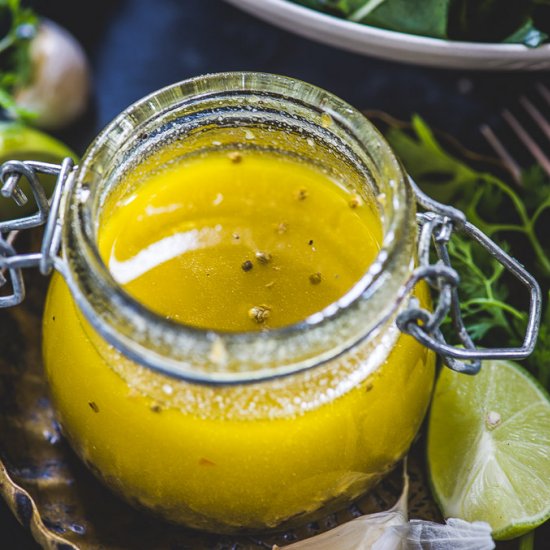 Lemon Garlic Salad Dressing