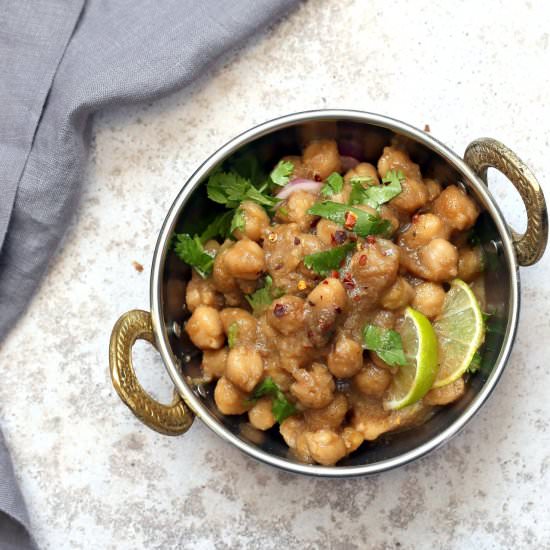 Chickpea Curry with whole spices