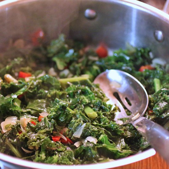 Sauteed Kale in Garlic Butter Sauce