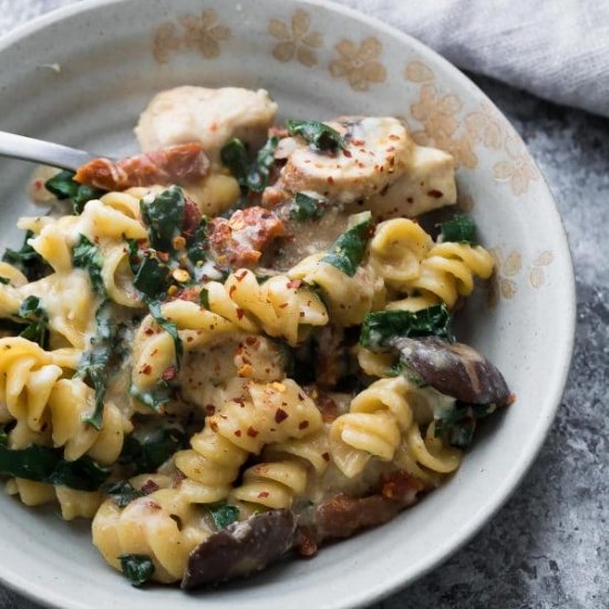 One Pan Tuscan Chicken Pasta Bake