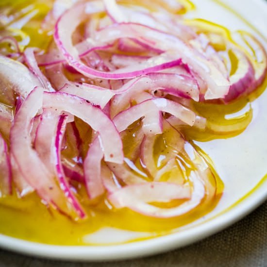 EASY MARINATED ONIONS WITH SUMAC