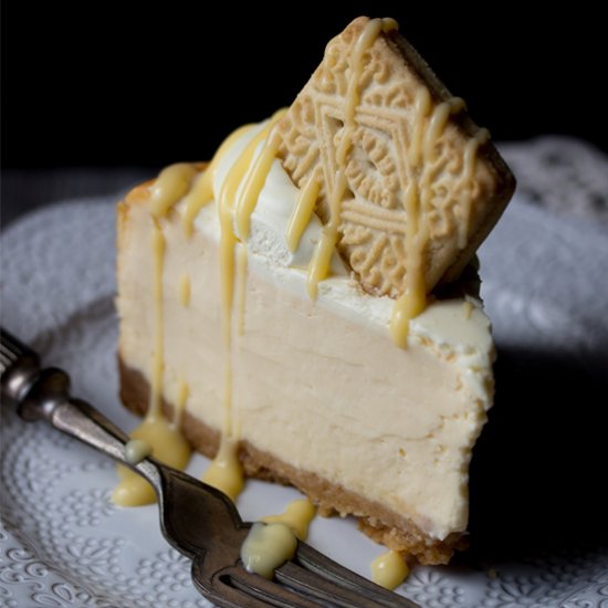 Custard Cream Baked Cheesecake