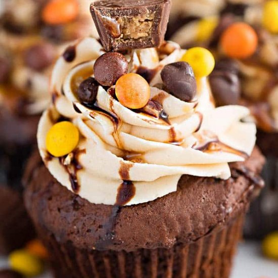 Peanut Butter Chocolate Cupcakes