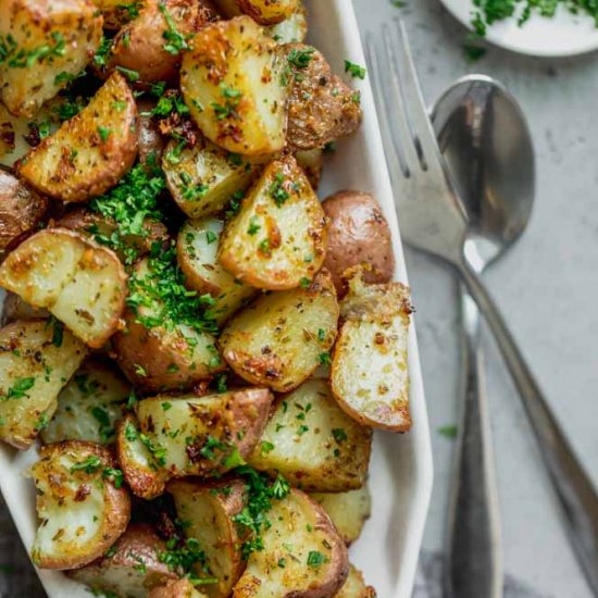 Garlic Parmesan Roasted Potatoes