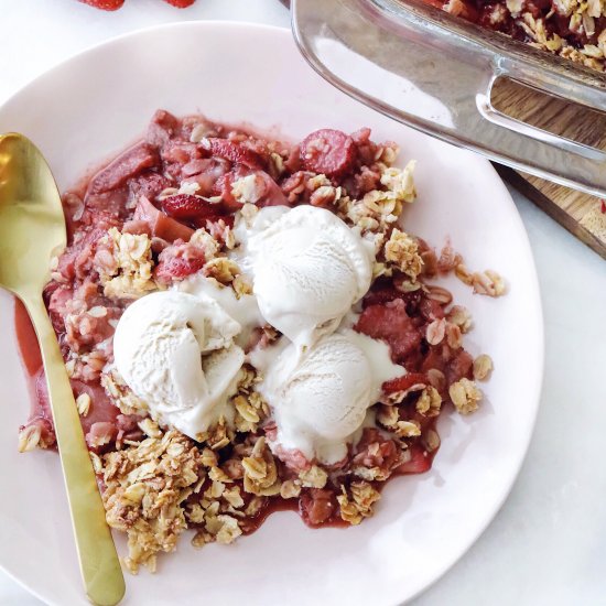 lightened up strawberry crumble