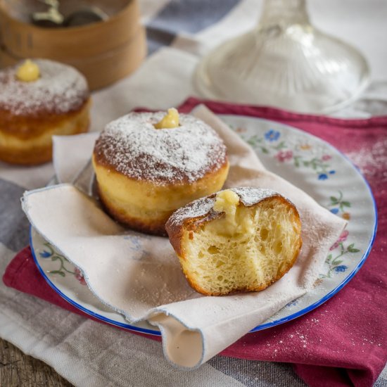 Italian doughnuts – Bomboloni