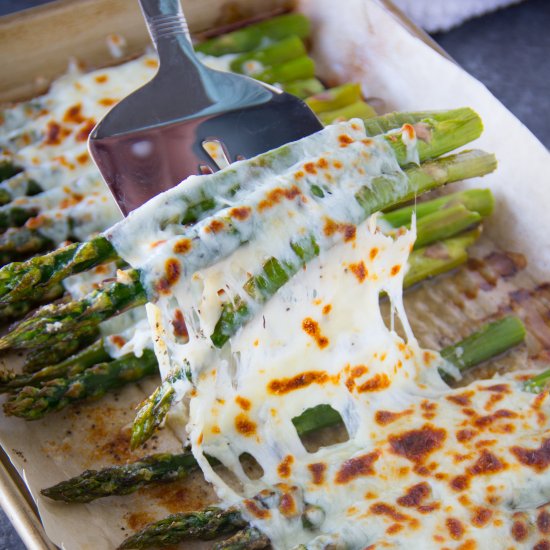 GARLICKY AND CHEESY ASPARAGUS RECIP