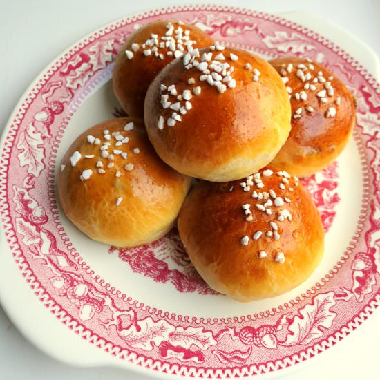 Swiss Bread Recipe: Bütschella