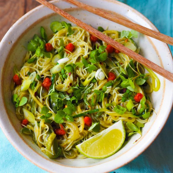 Green Curry Avocado Noodles