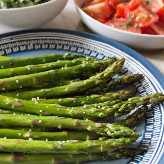 Lemony Steamed Asparagus