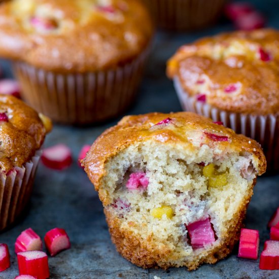 Rhubarb Marzipan Muffins