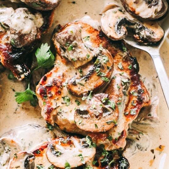 Pork Chops in Creamy Mushroom Sauce