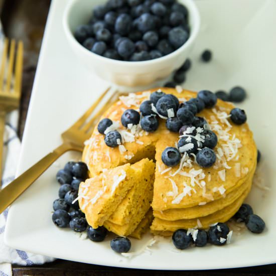 Almond Poppy Seed Power Cakes