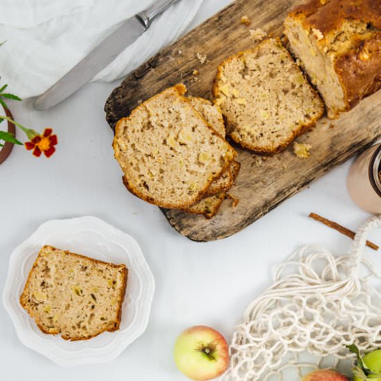 Apple Cinnamon Bread