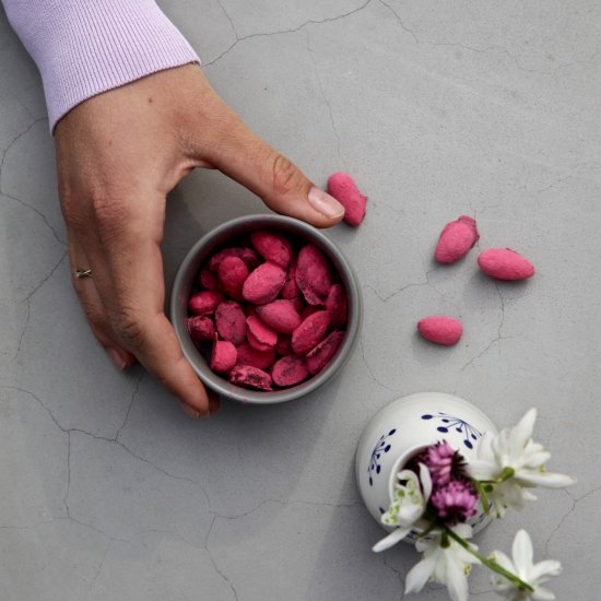 Raspberry & Chocolate Almonds