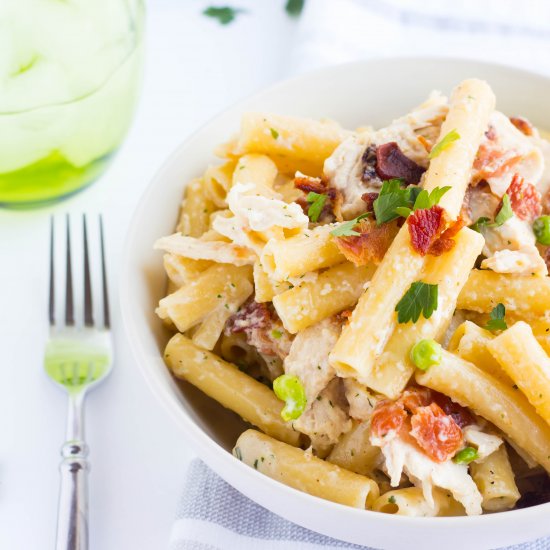 Creamy Chicken Bacon Ranch Pasta