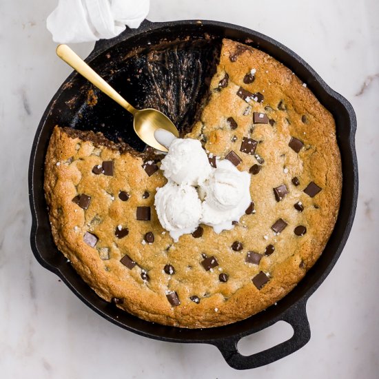 Nutella Stuffed Skillet Cookie