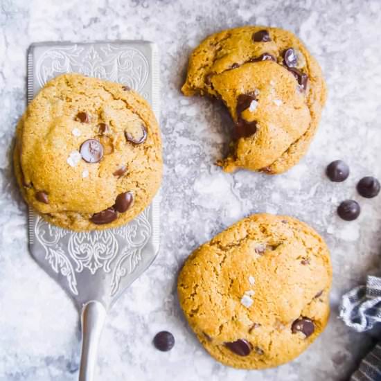 Coconut Oil Chocolate Chip Cookies