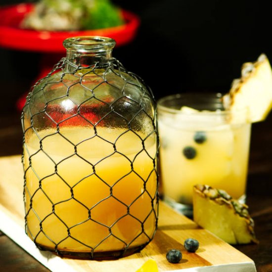 Pineapple core ginger iced tea