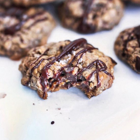 Flourless Almond Butter Oat Cookies