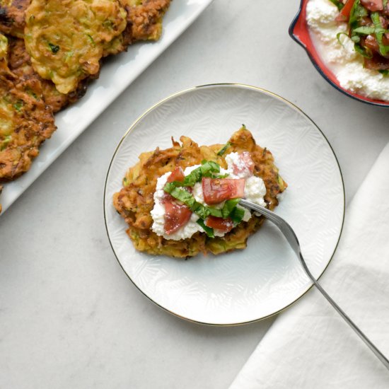 Mucver (Zucchini Fritters)