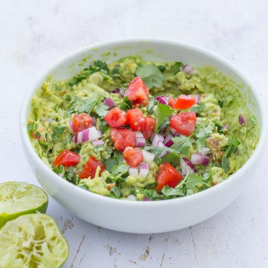 Homemade Chunky Guacamole