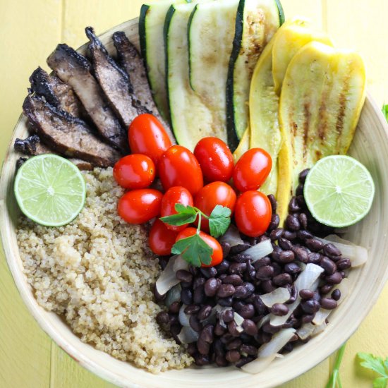 BLACK BEAN QUINOA VEGGIE BOWL