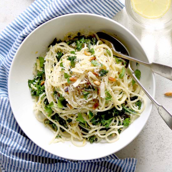 Lemon Garlic Pasta with Kale