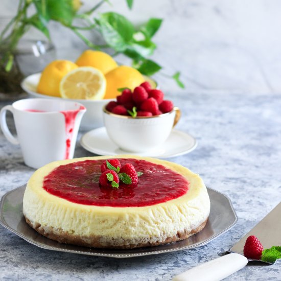 Lemon Cheesecake & Raspberry Sauce