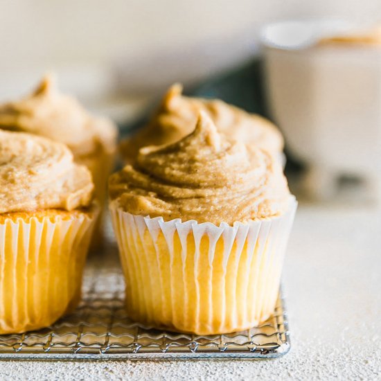 Maple Cashew Cream Cheese Frosting