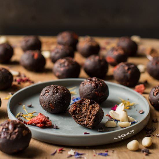 Vegan Peanut Butter Protein Balls