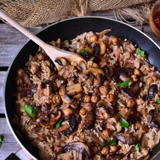 Vegan mushroom risotto