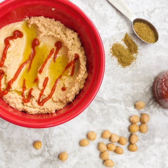 Garlic Sriracha Hummus