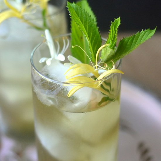 Honeysuckle Iced Tea