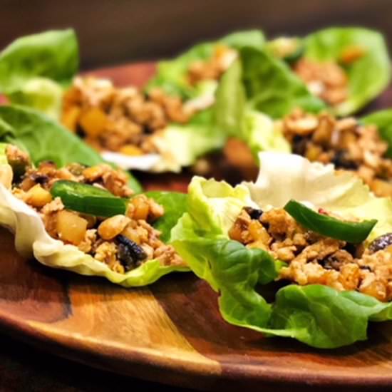 SPICY CHICKEN LETTUCE WRAPS