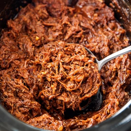 Crockpot Shredded Beef Barbecue