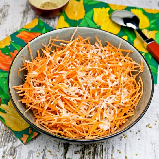 Grated carrot salad