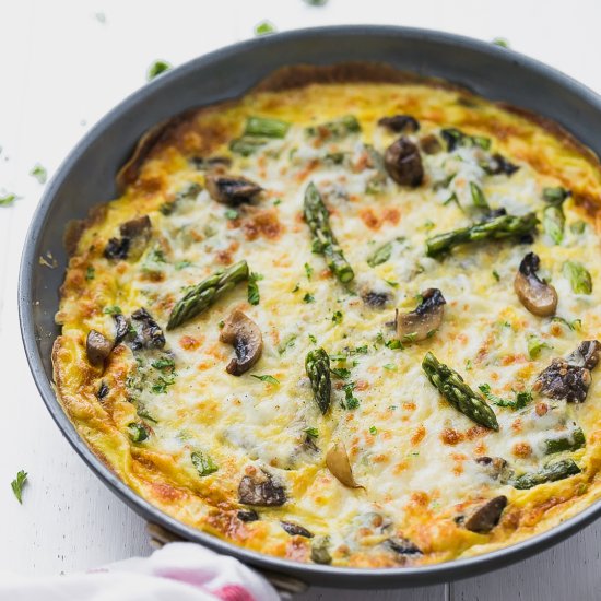 ASPARAGUS AND MOZZARELLA FRITTATA