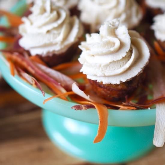 Coconut Flour Carrot Cake Cupcakes