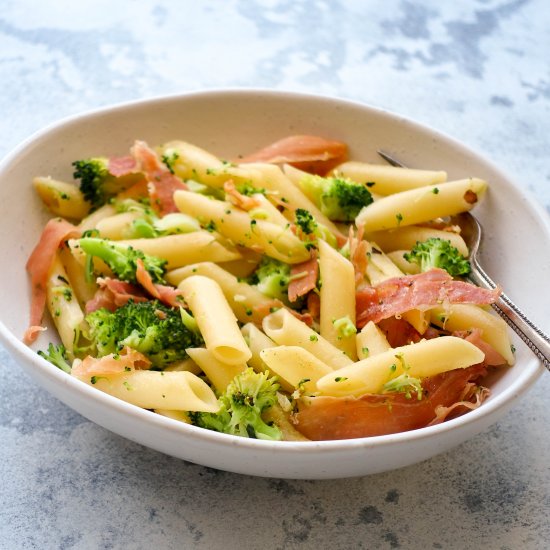 Smashed Broccoli + Prosciutto Pasta