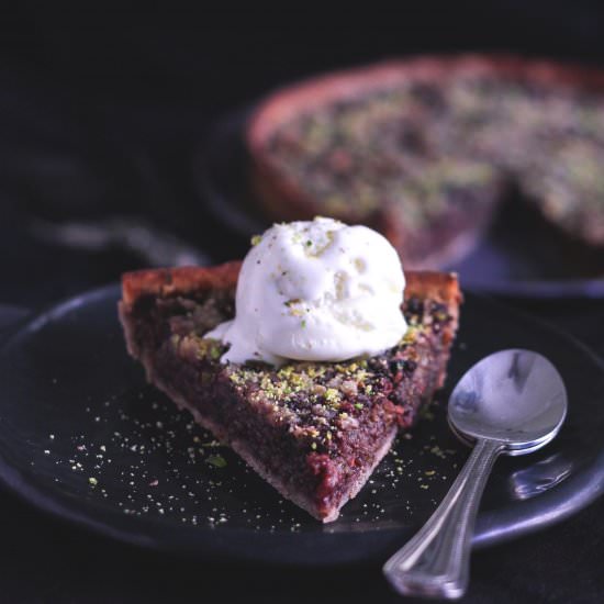 Glutenfree Mulberry Crumble Pie