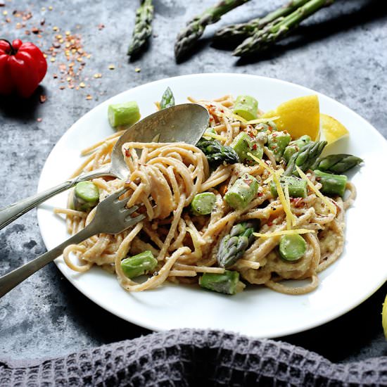 Quick Hummus Pasta with Asparagus