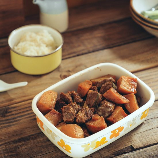 Braised Beef with Potatoes