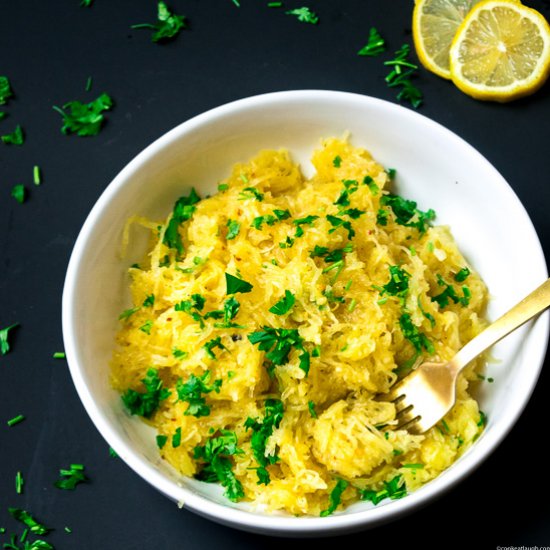 Lemon garlic spaghetti squash